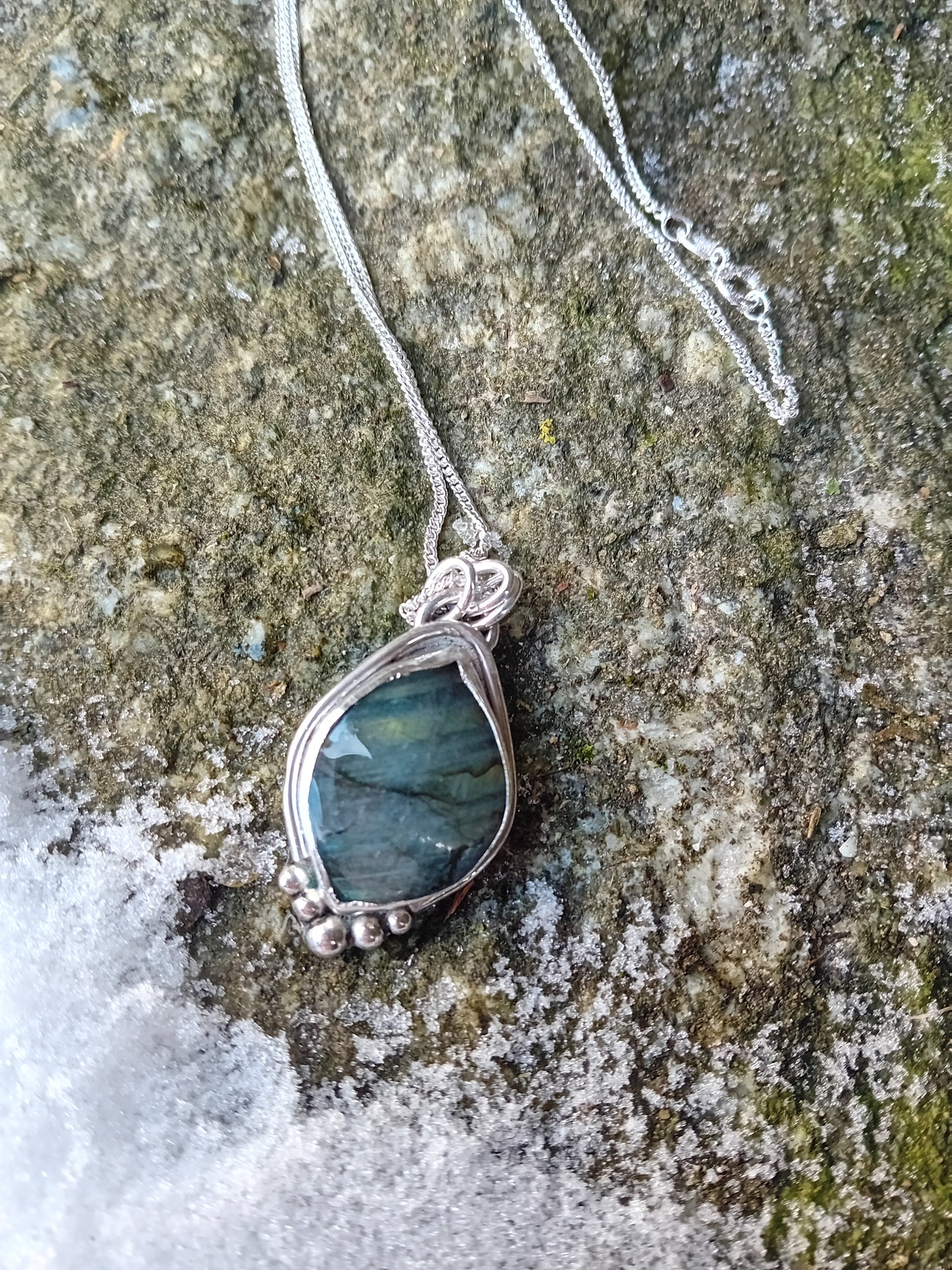 Collier Freda labradorite